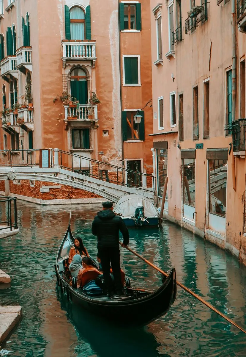 Why private Italian lessons work better for most learners